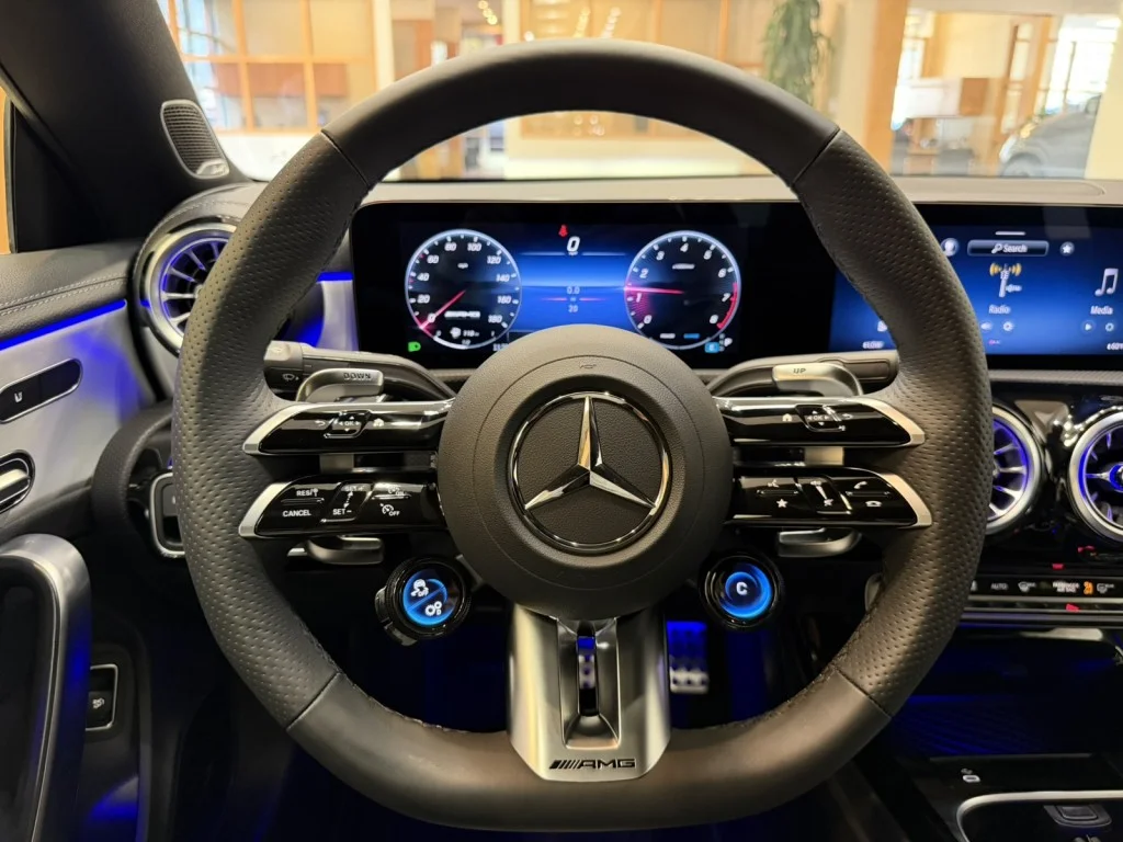 2025 Mercedes-Benz CLA AMG CLA35 - Photo 8