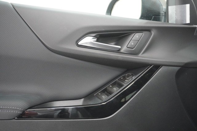 2026 Chevrolet Equinox LT - Photo 14