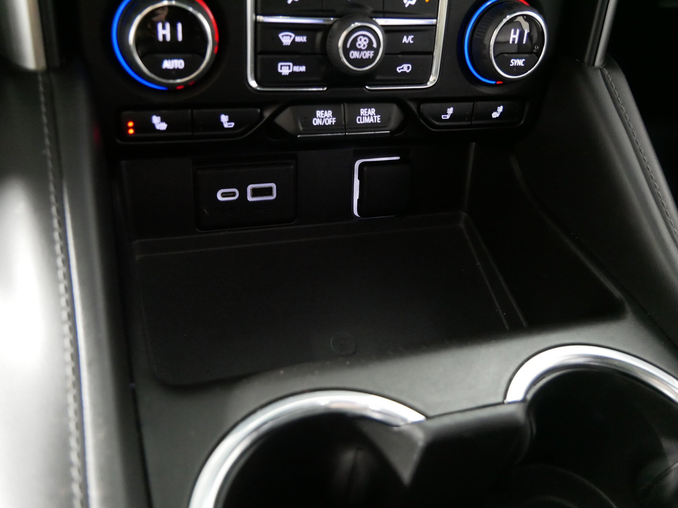 2022 Chevrolet Tahoe LT - Photo 29