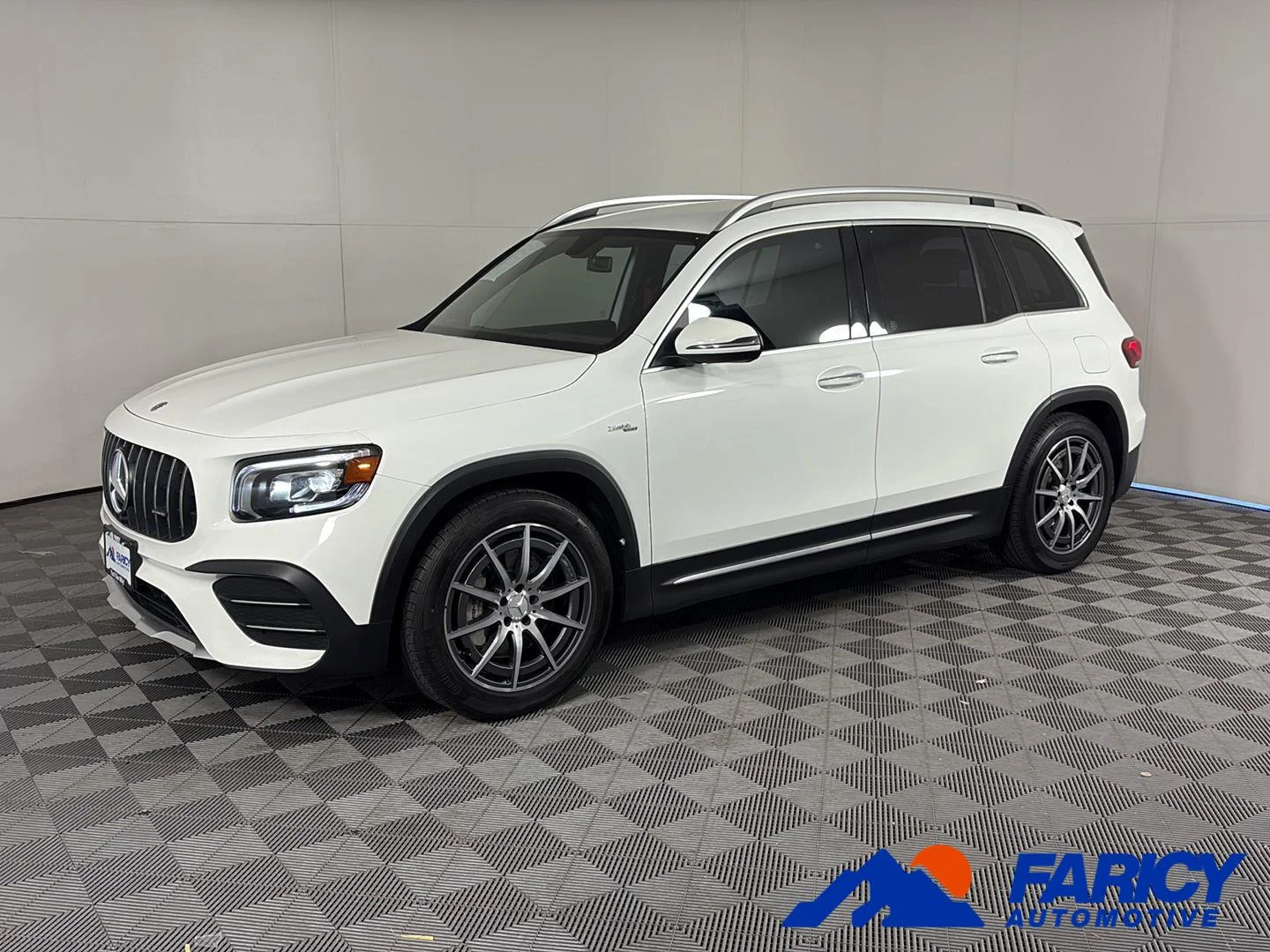 2023 Mercedes-Benz GLB GLB 35 AMG 4MATIC's photo