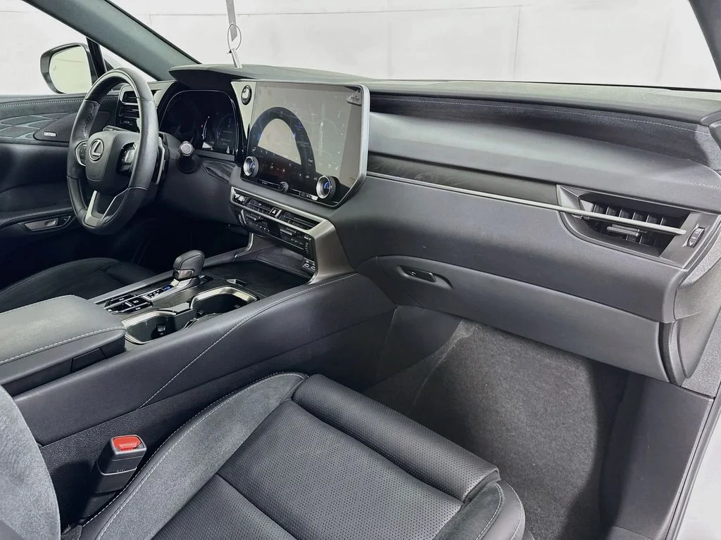 Used 2024 White Lexus 350 Luxury image 39