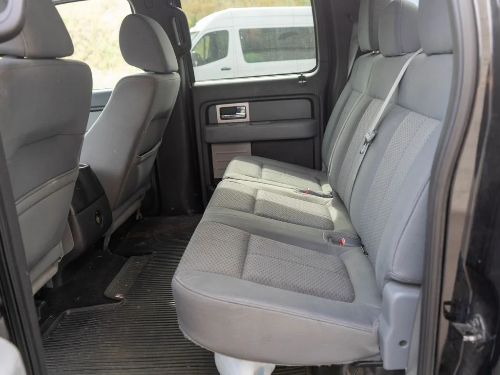 Used 2011 Black Ford XLT image 13