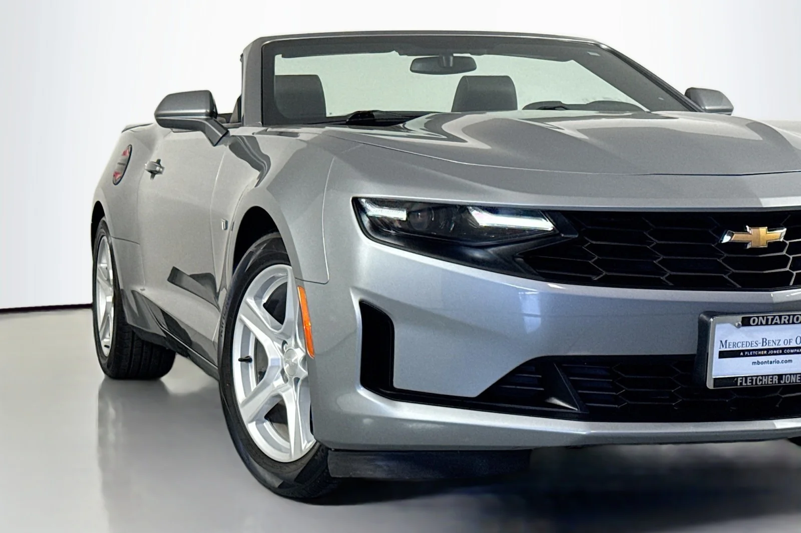 Used 2023 Sharkskin Metallic Chevrolet 2LT CONVERTIBLE image 15