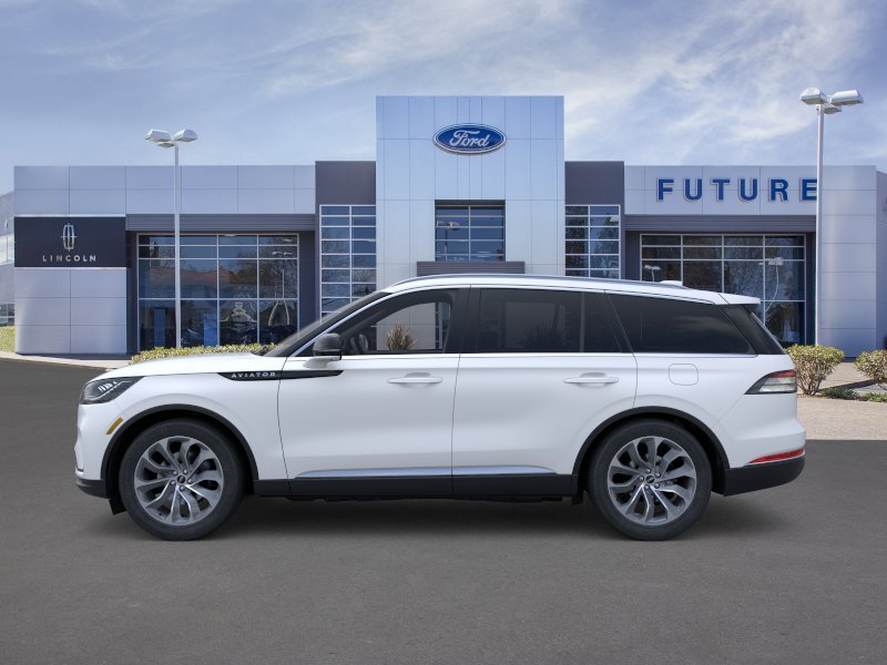 New 2026 Pristine White Metallic Tri-Coat Lincoln Premiere® image 3