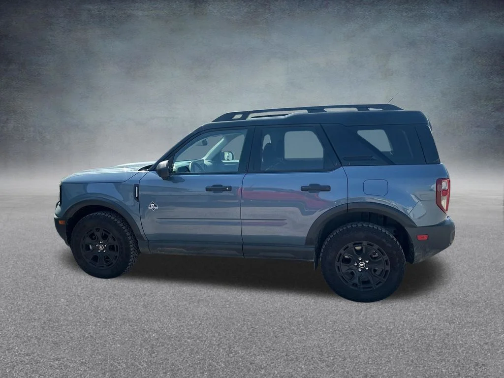 Used 2025 Gray Ford Outer Banks image 32