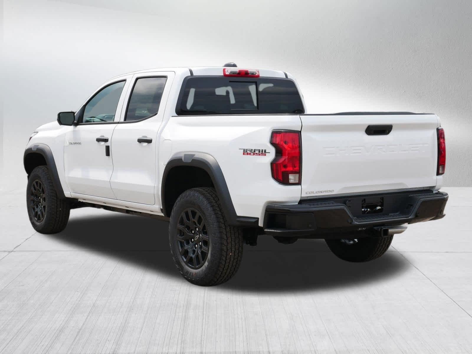 New 2026 Summit White Chevrolet Trail Boss image 3