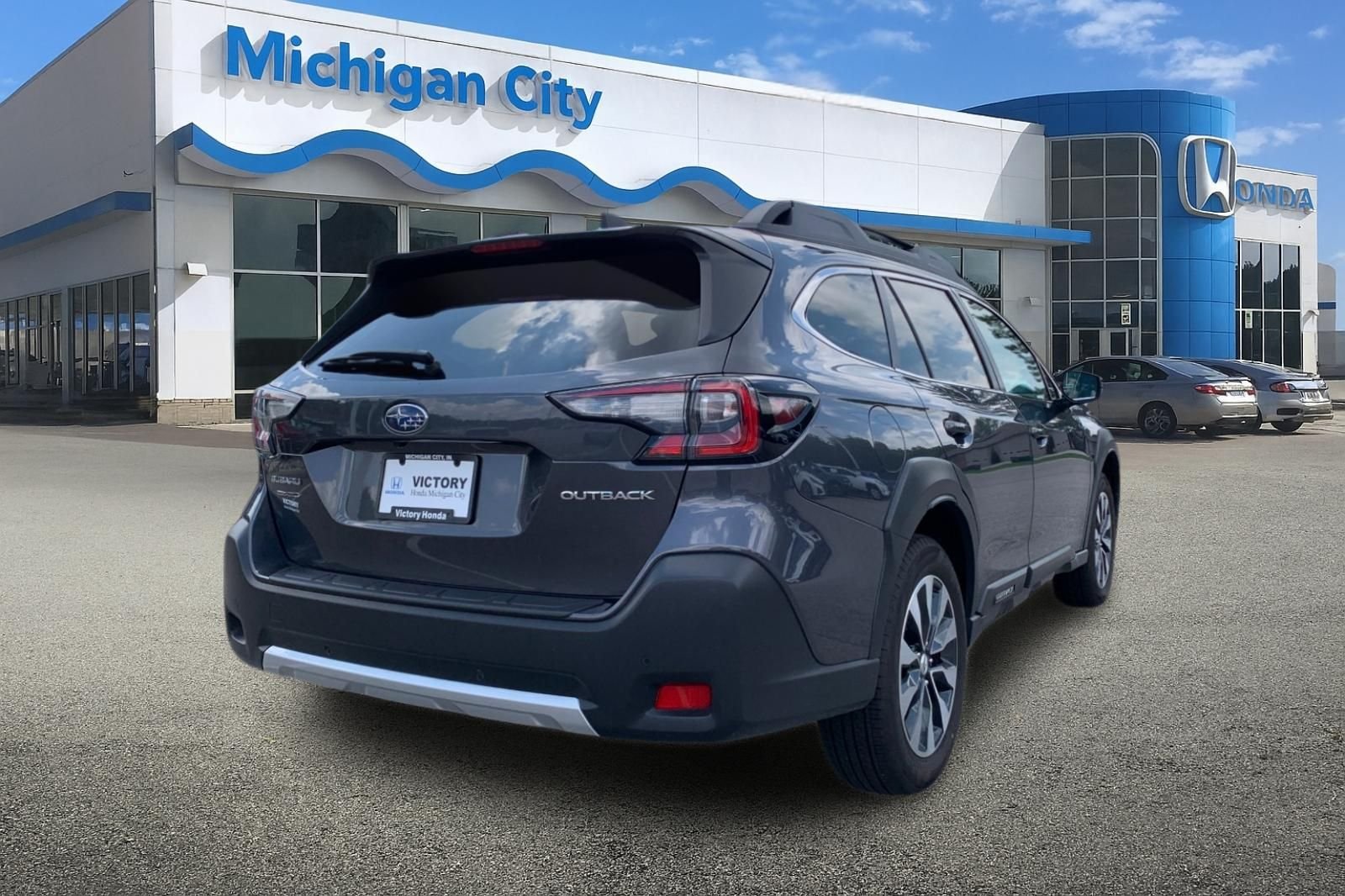 Used 2023 Gray Subaru Limited image 5