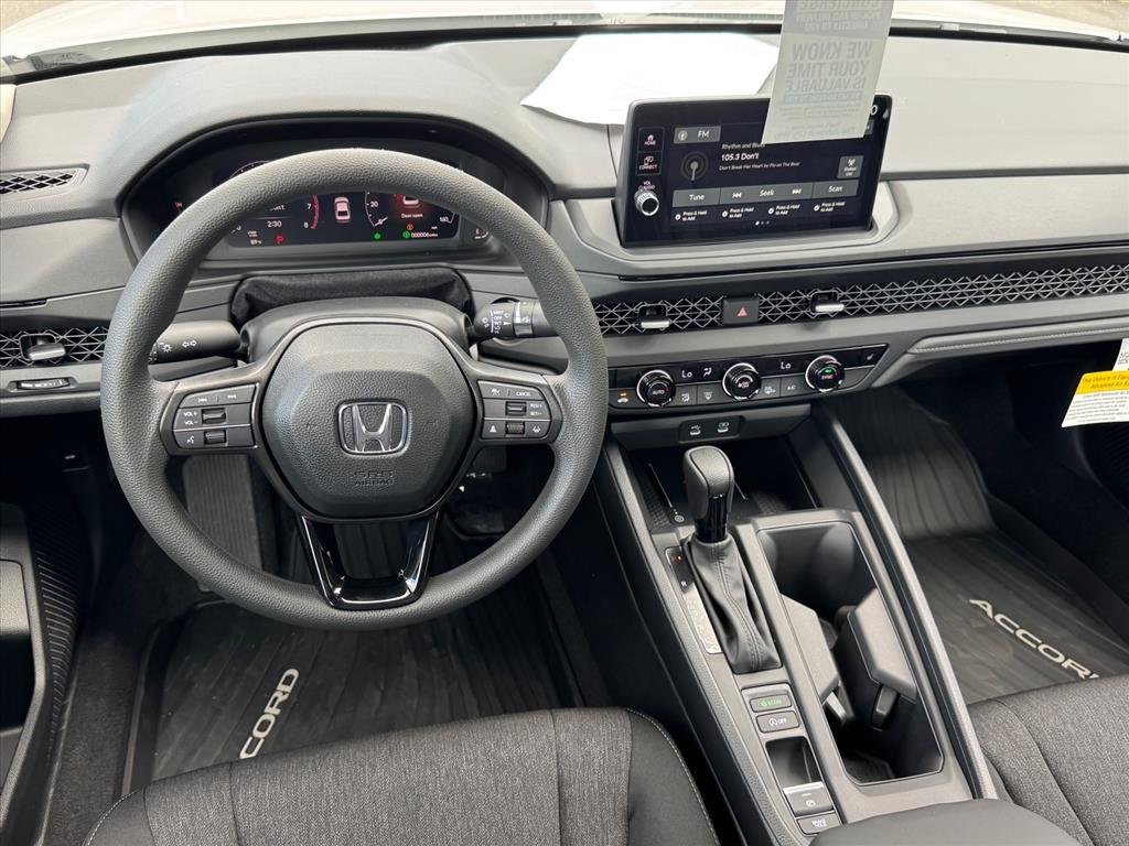 New 2026 Platinum White Pearl Honda SE image 8