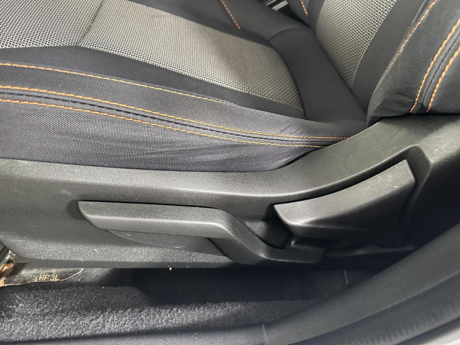 Used 2018 Ice Silver Metallic Subaru Premium image 16