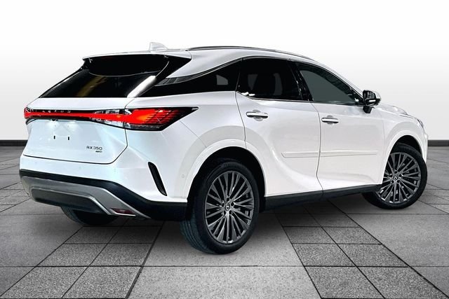 Used 2023 White Lexus 350 Luxury image 4