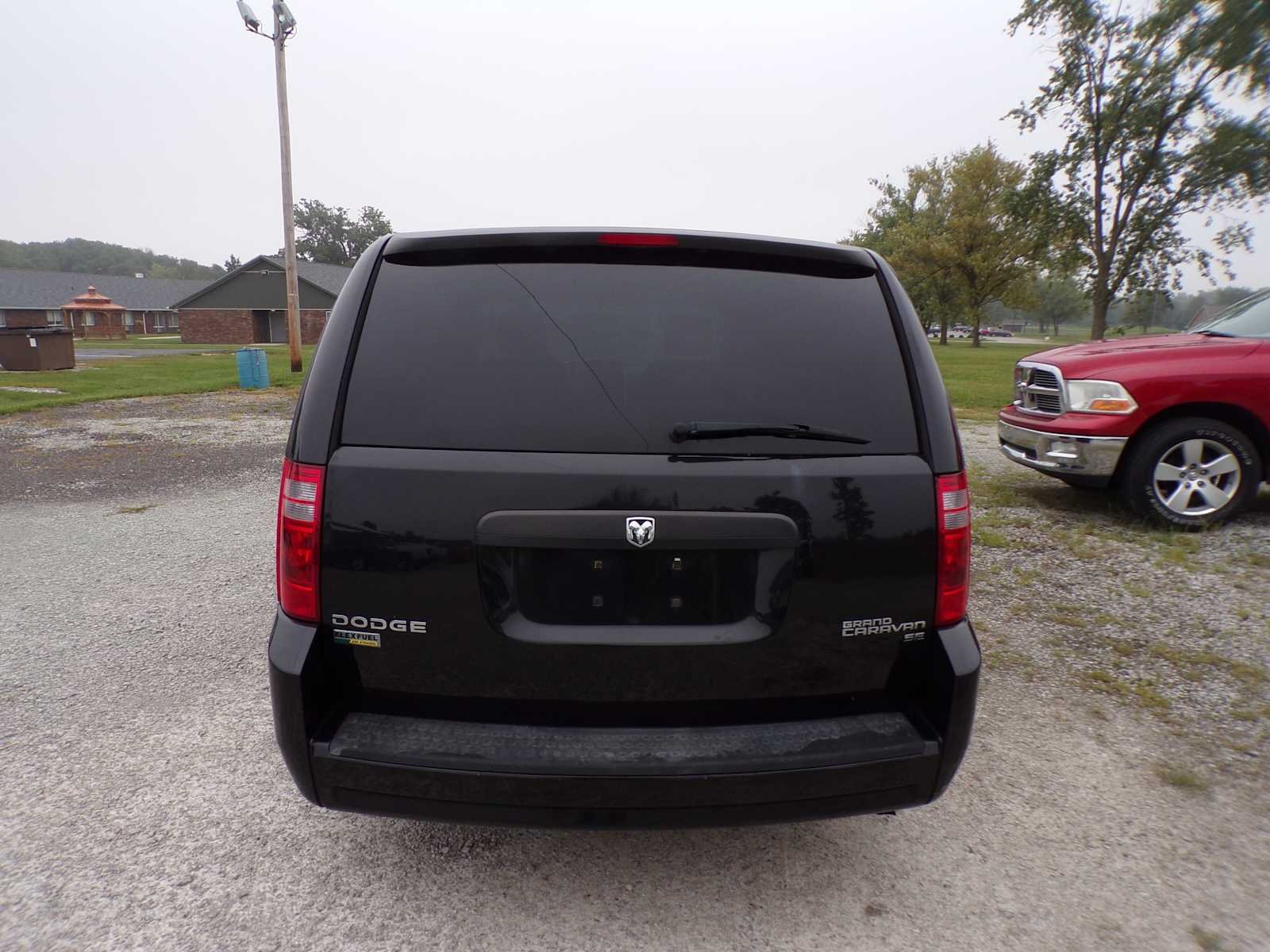 Used 2010  Dodge SE image 4
