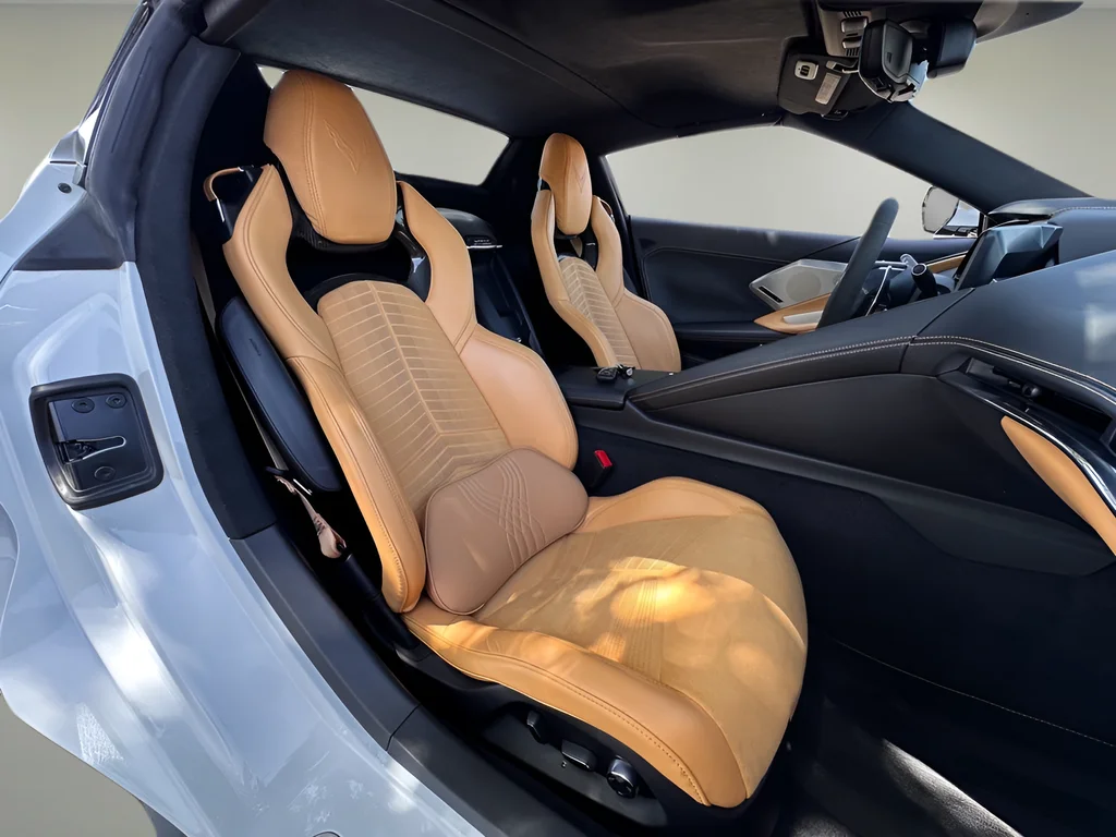 2020 Chevrolet Corvette 3LT - Photo 25
