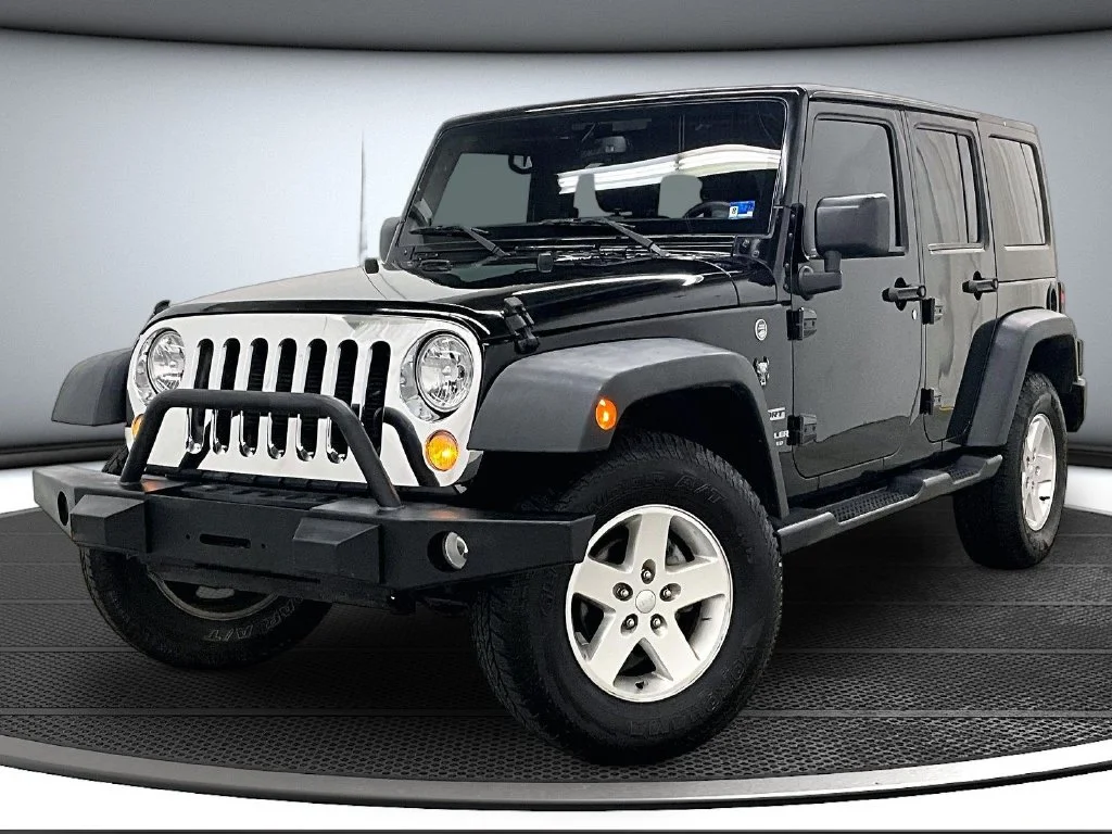 Used 2016 Black Jeep Unlimited Sport image 3