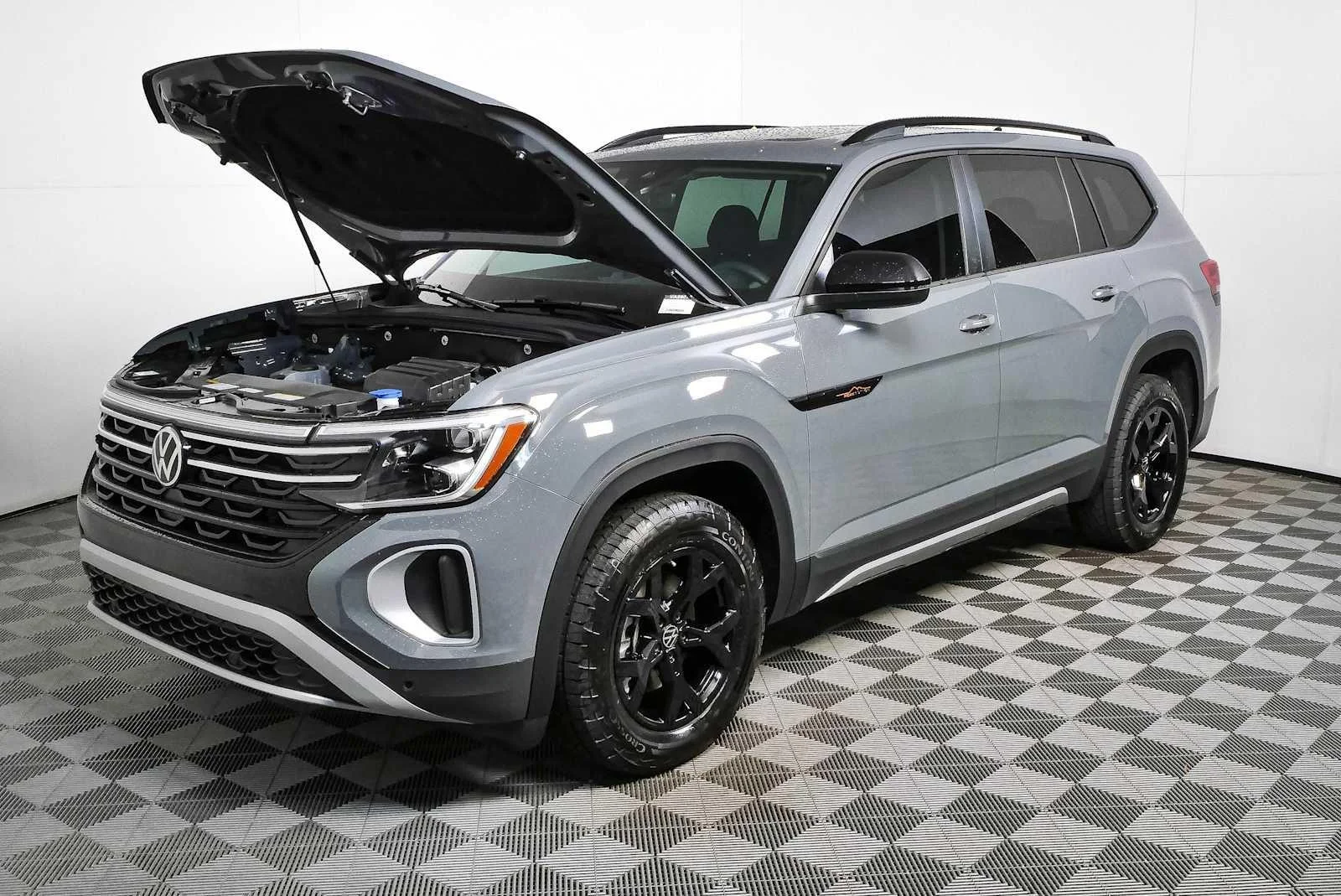 New 2026 Pure Gray Volkswagen 2.0T Peak Edition image 37