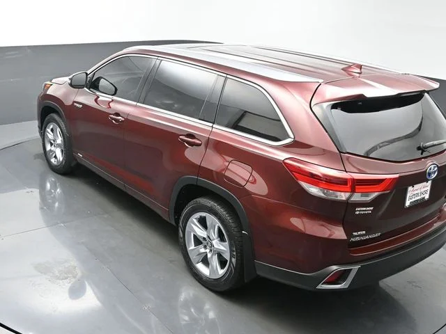Used 2019 Red Toyota Limited image 62
