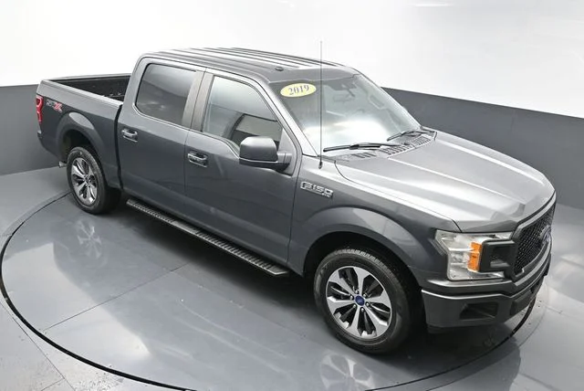 Used 2019 Gray Ford XL image 40