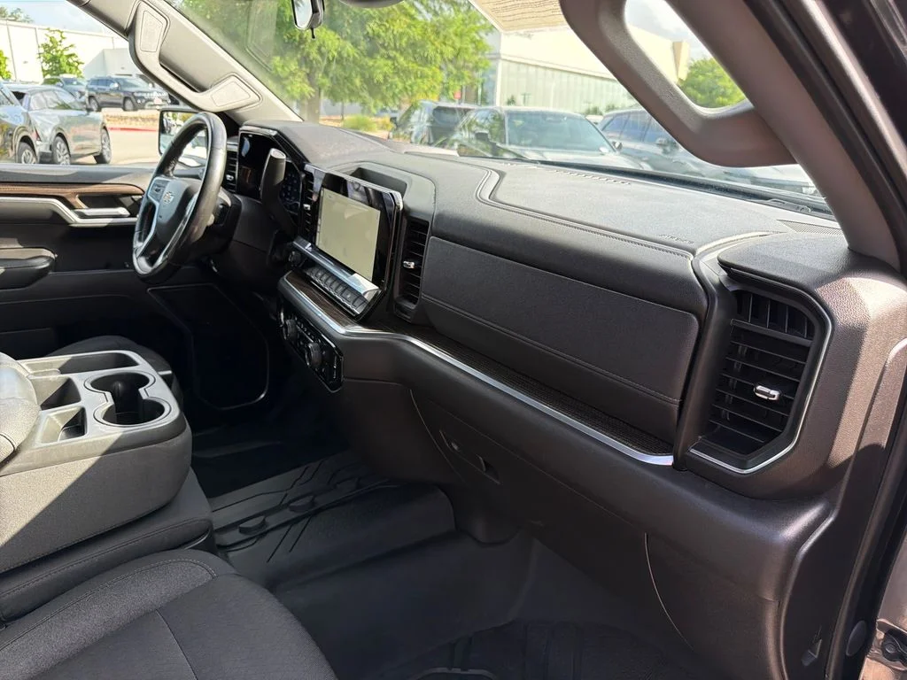 Used 2022 Gray Chevrolet LT image 42