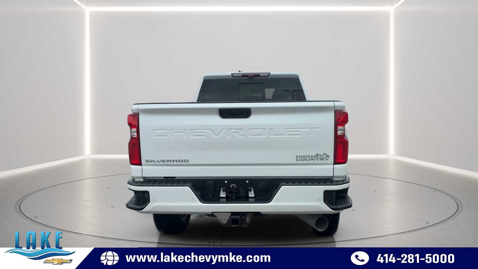 Certified Used 2024 Iridescent Pearl Tricoat Chevrolet High Country image 8