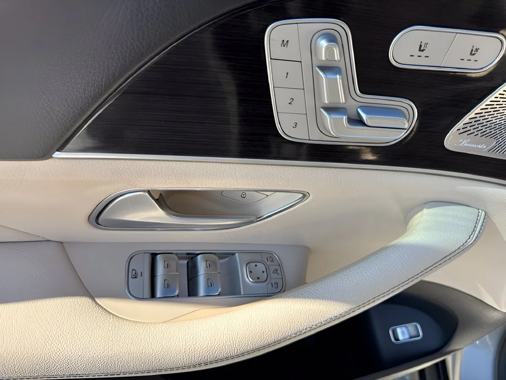 Used 2020 Silver Mercedes-Benz GLE 350 image 25
