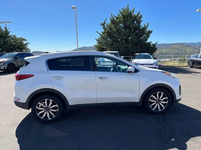 Used 2017 Snow White Pearl Kia EX image 6