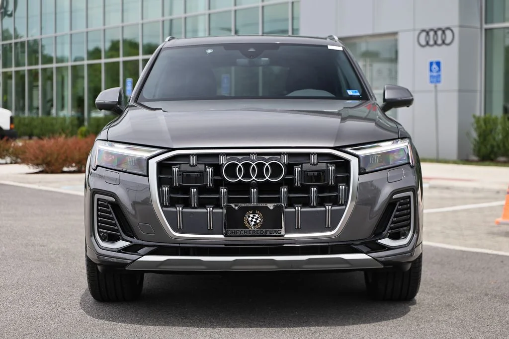 Used 2025 Samurai Gray Metallic Audi 45 Premium image 15
