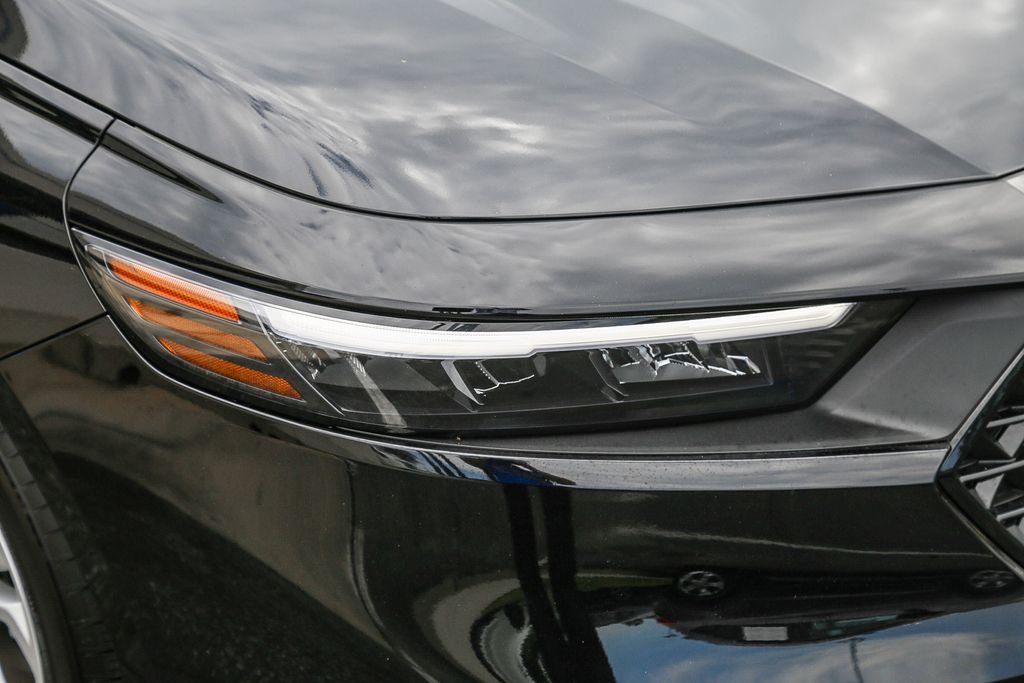 Certified Used 2025 Crystal Black Pearl Honda 1.5T LX image 11