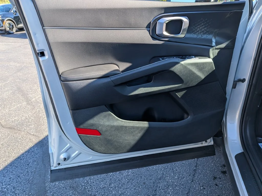 New 2026  Kia LX image 40