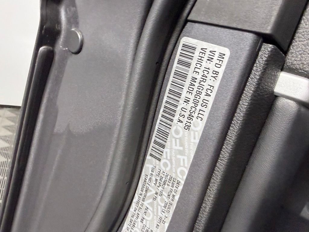 Used 2023 Gray Jeep Limited image 33