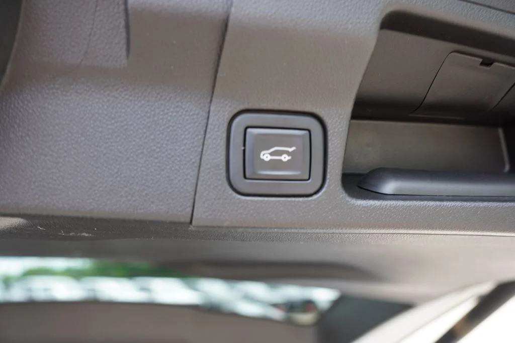 2022 GMC Acadia Denali - Photo 23