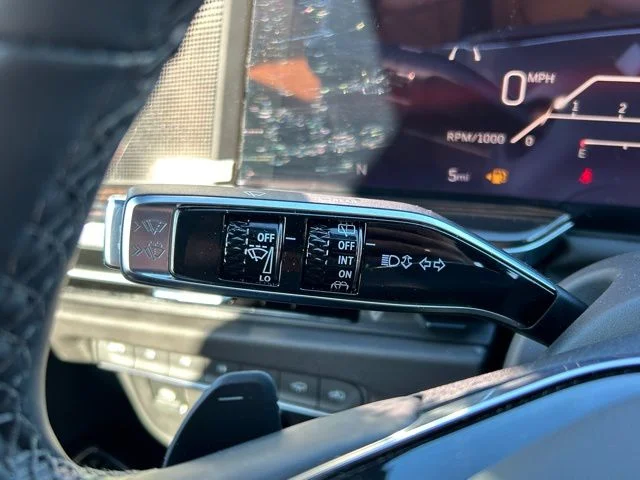 2026 Cadillac Escalade Luxury - Photo 50