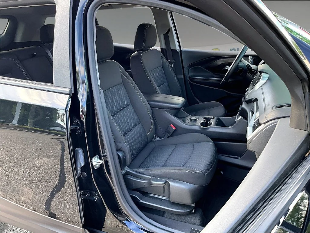 Used 2024 Black GMC SLE image 11