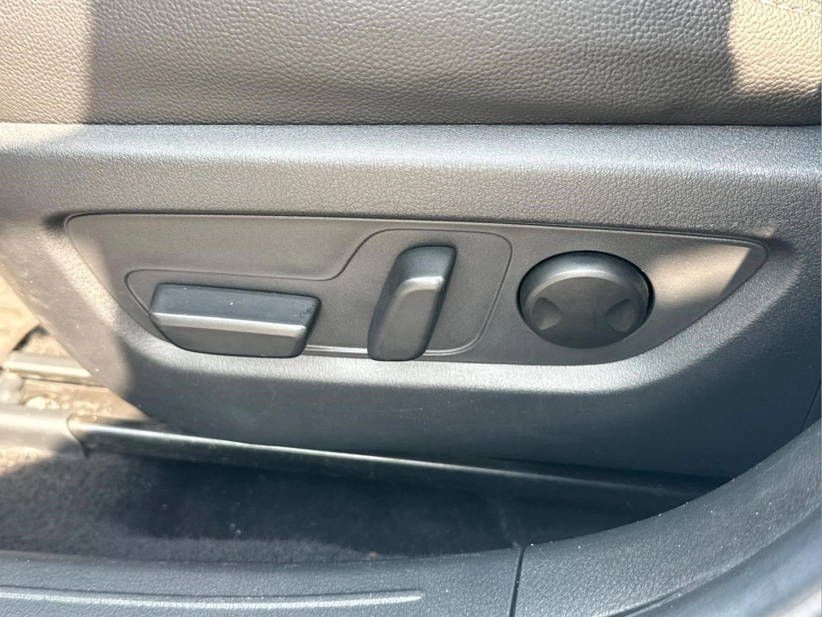 Used 2025 Wind Chill Pearl Mazda 2.5 S Preferred Package image 22