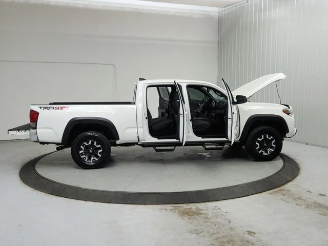 Used 2017 White Toyota TRD Off-Road image 17