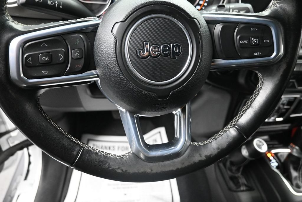 Used 2022 White Jeep Unlimited Sahara image 20