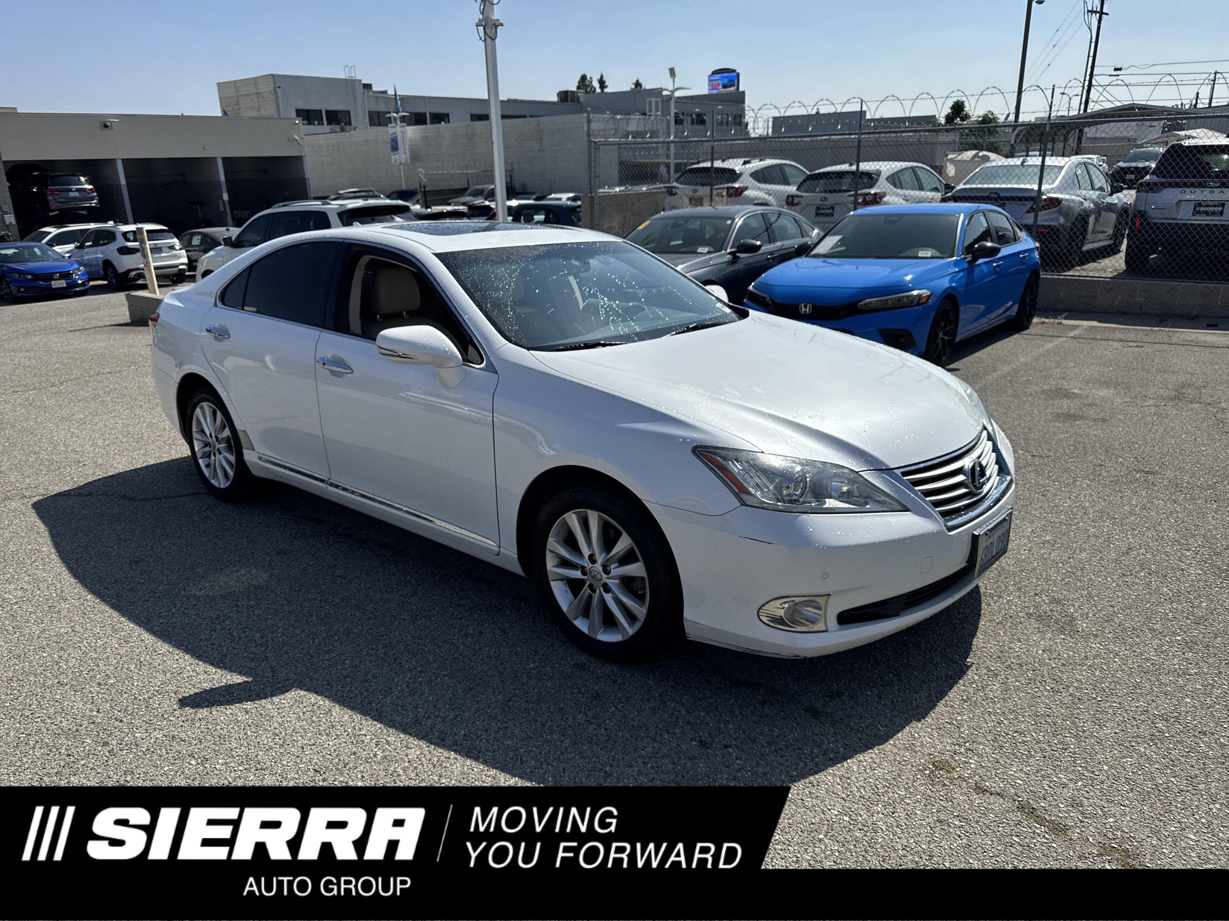 Used 2011 Starfire Pearl Lexus 350 image 1