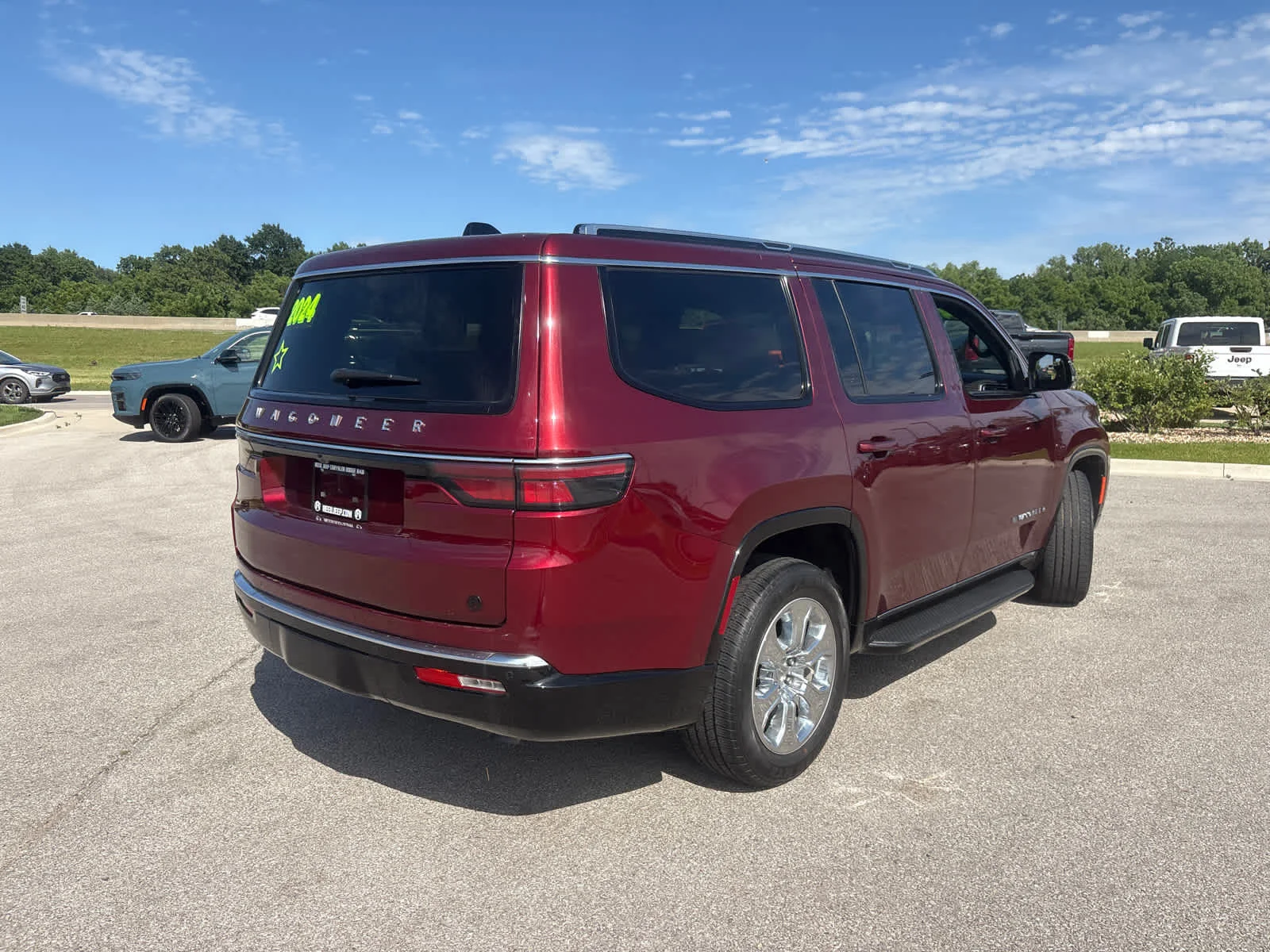 Used 2024 Velvet Red Pearlcoat Jeep  image 9