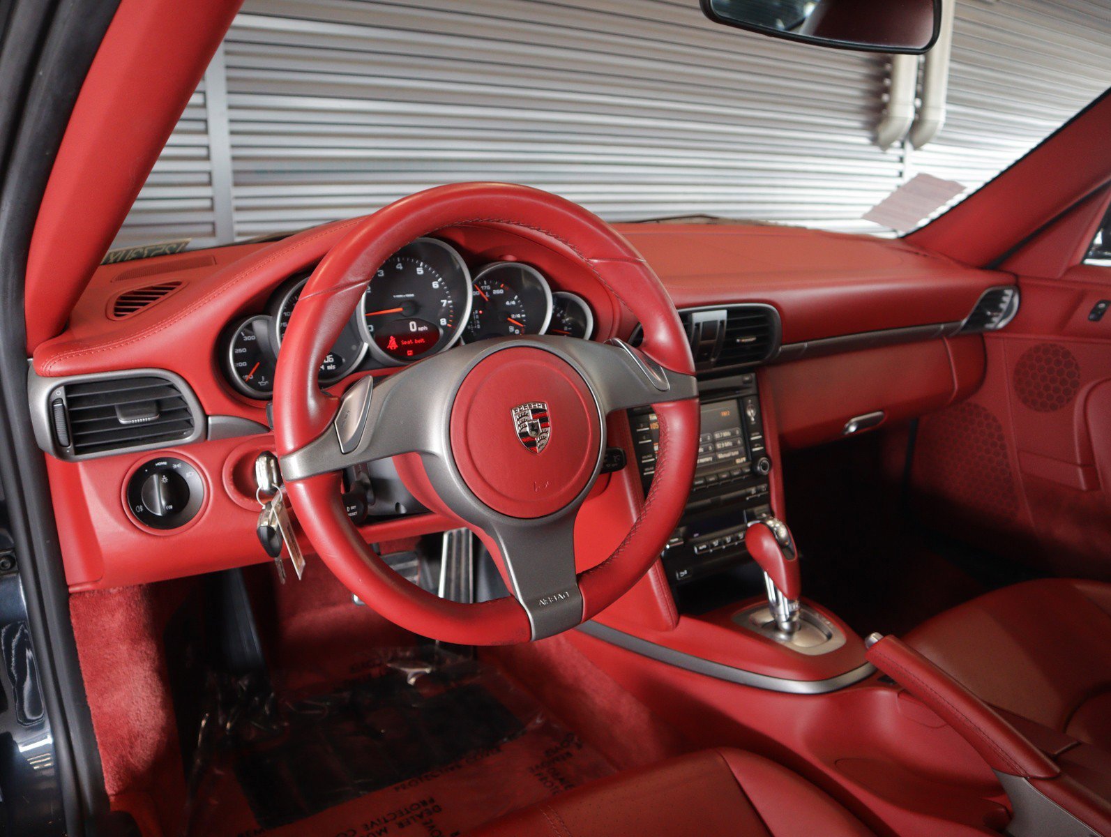Used 2009 Atlas Grey Metallic Porsche Cpe Carrera w/PDK transmission image 4