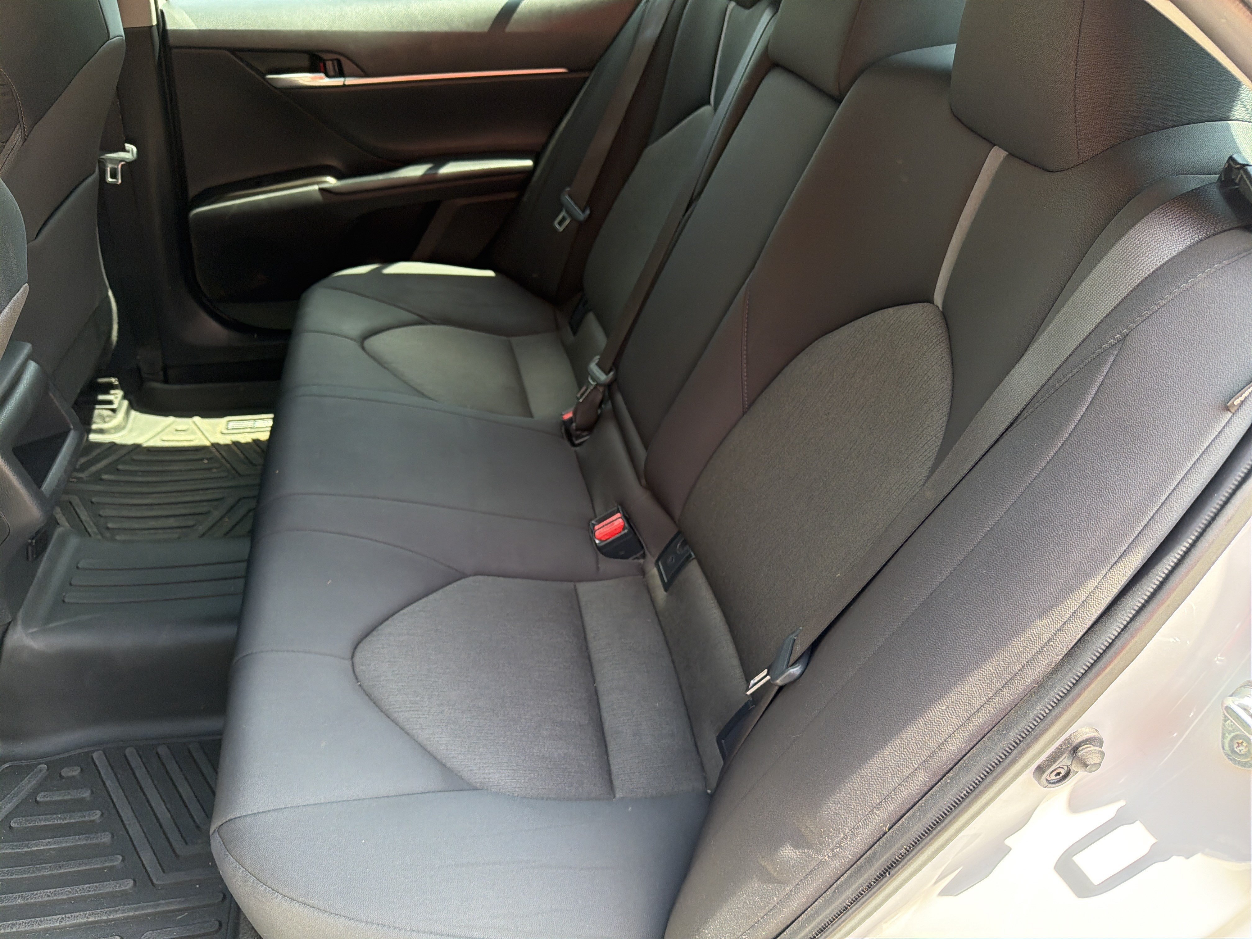 Used 2024 Ice Toyota LE image 18