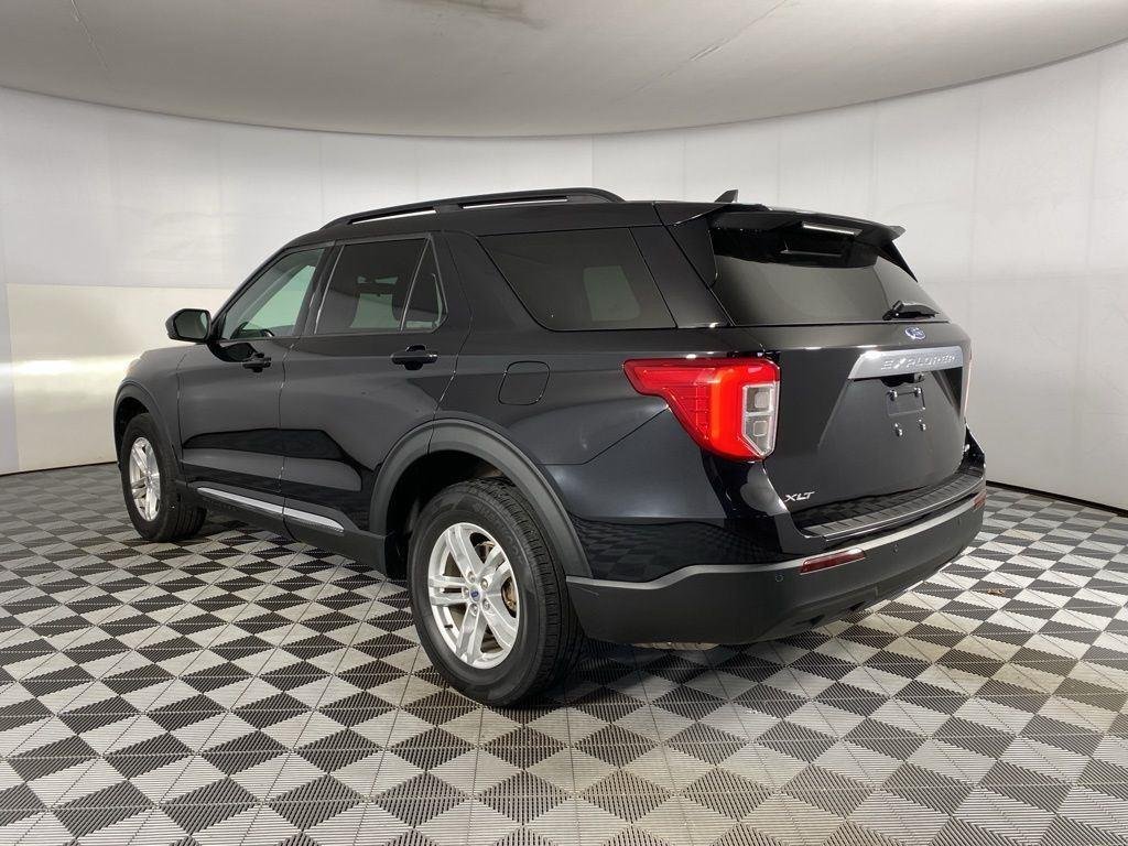 Used 2023 Black Metallic Ford XLT image 9