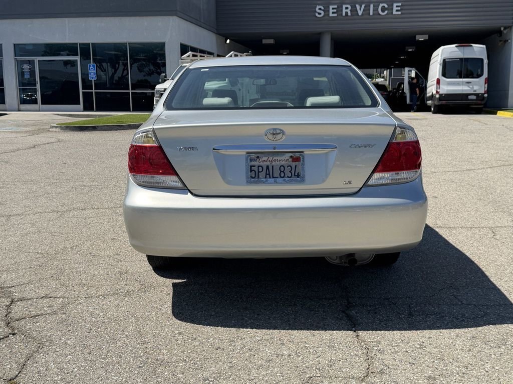 Used 2006  Toyota  image 5