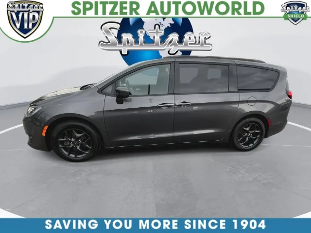 Used 2019 Gray Chrysler Touring Plus image 9