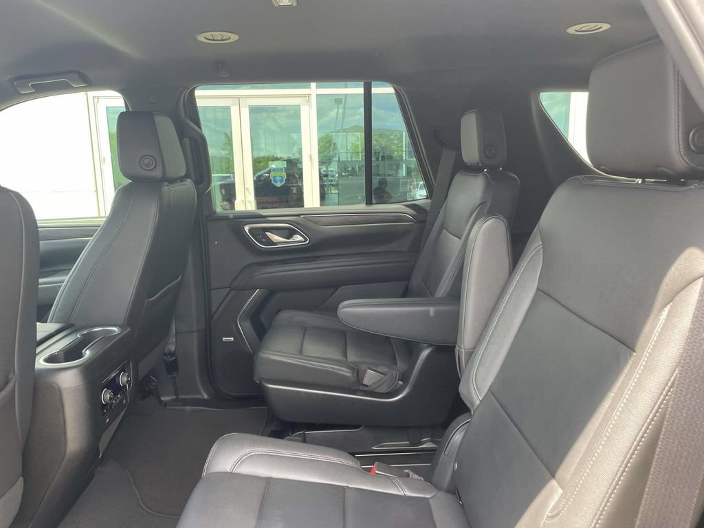 Used 2023 Black Chevrolet Z71 image 11