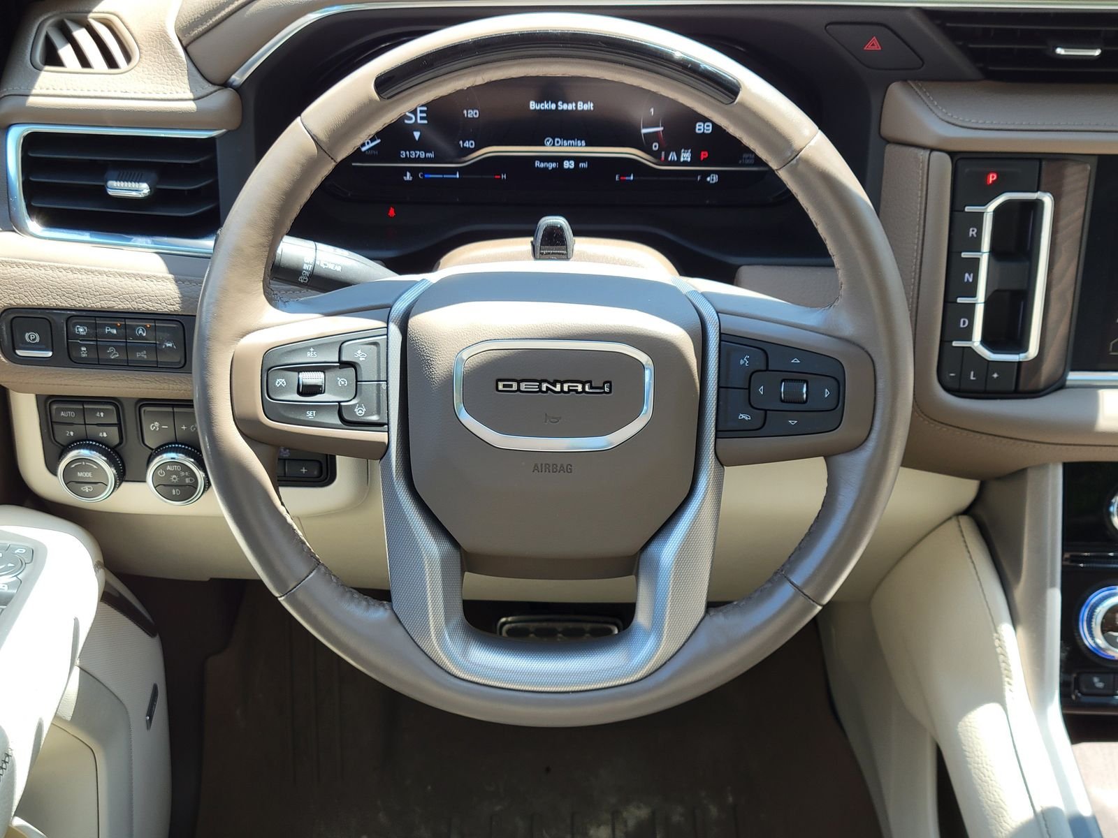 Used 2024 White GMC Denali image 28
