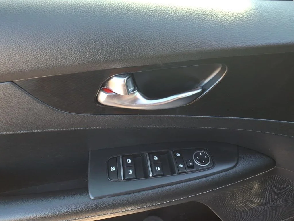 Used 2020 Gray Kia GT-Line image 14
