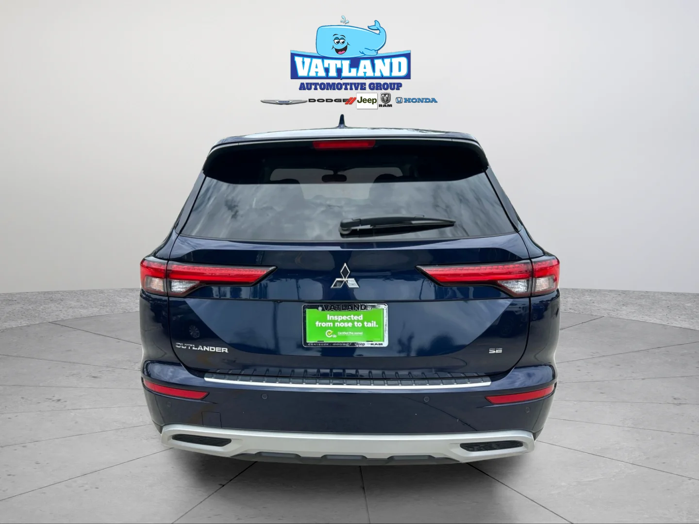 Used 2024 Cosmic Blue Metallic Mitsubishi SE image 4