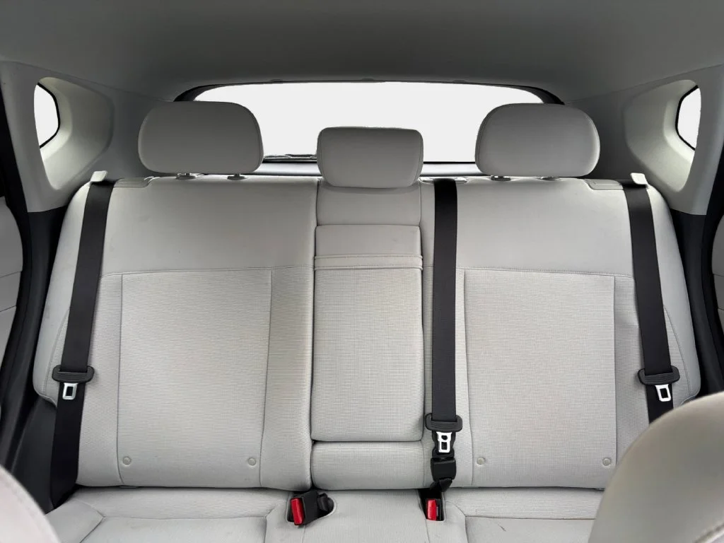 Used 2025 Green Hyundai SEL Convenience image 10