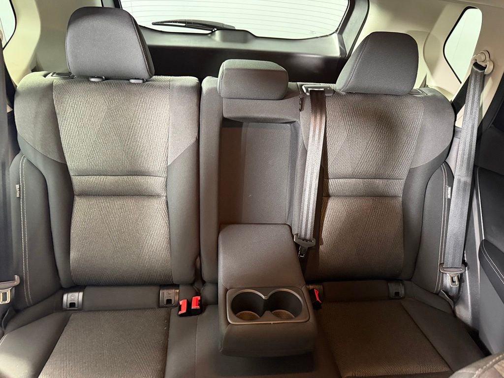 2025 Nissan Rogue SV - Photo 19