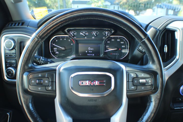 Used 2021 Cayenne Red Tintcoat GMC Elevation image 9