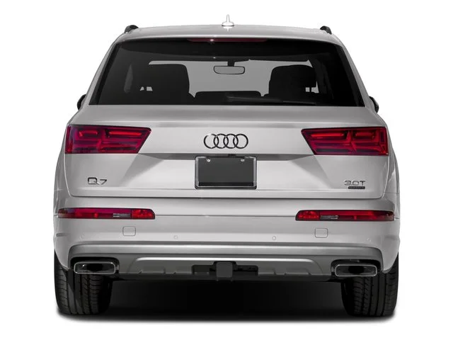 Used 2018 White Audi Q7 image 5