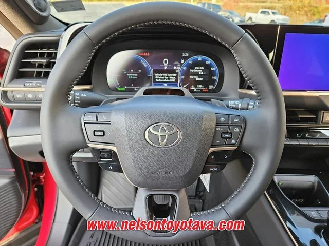 2025 Toyota Crown Signia Limited - Photo 13